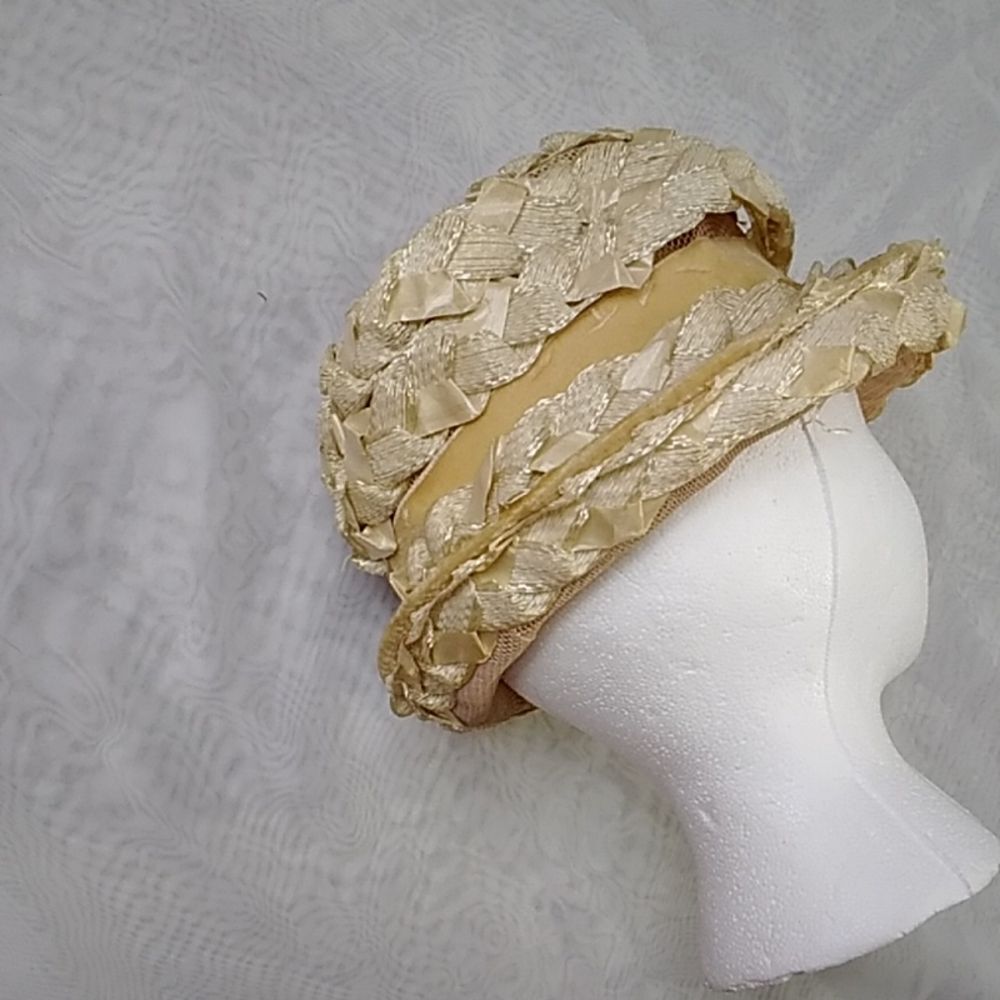 Vintage Handmade Women Hag - Picture 5 of 14
